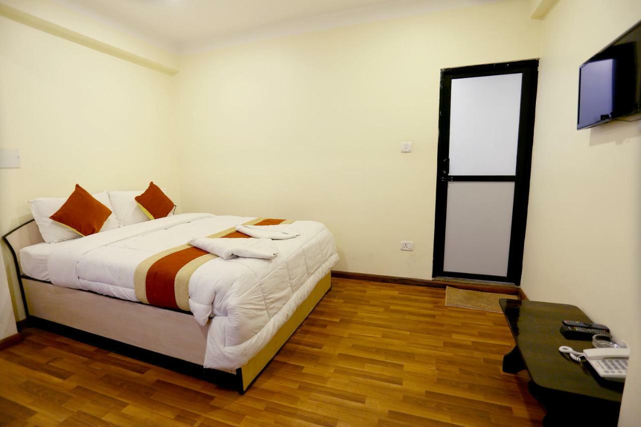 Hotel Sweet Town Kathmandu Exterior photo