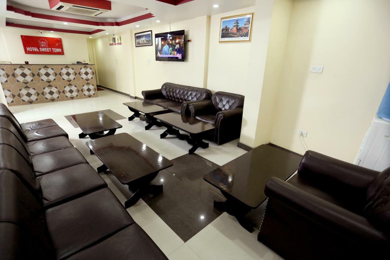 Hotel Sweet Town Kathmandu Exterior photo